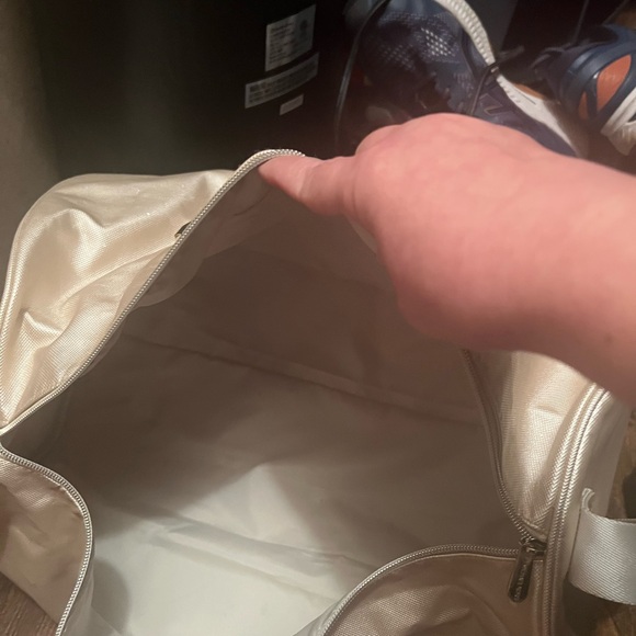 Michael Kors duffel bag - Picture 3 of 3